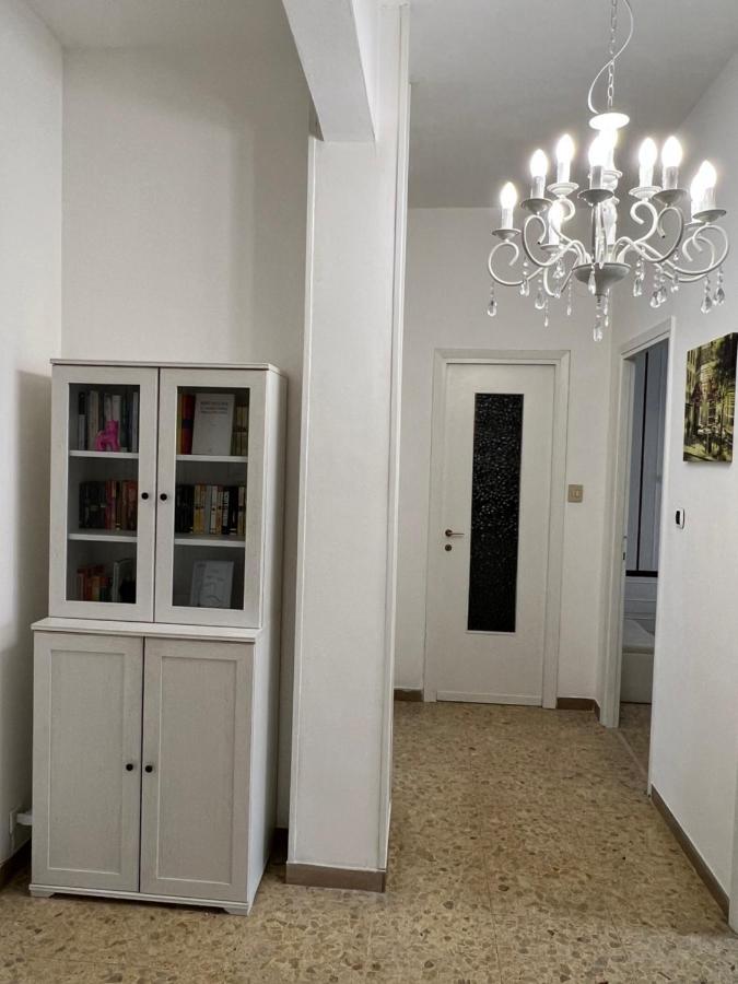 Manubella Appartamento 5 Vani Con Giardino La Spezia Eksteriør billede